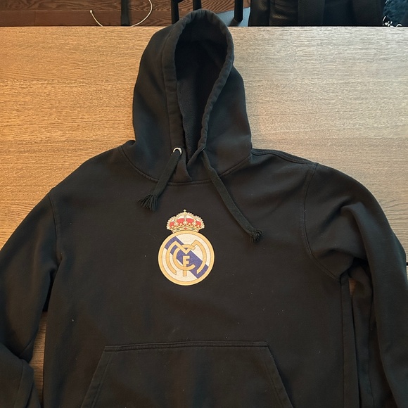 Real Madrid Soccer Hoodie Size L - Picture 1 of 5